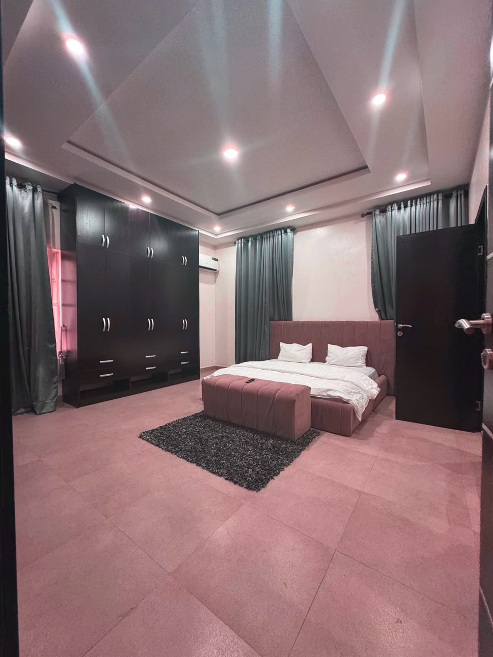 4-Bedroom Apartment, Lekki. — photo 10